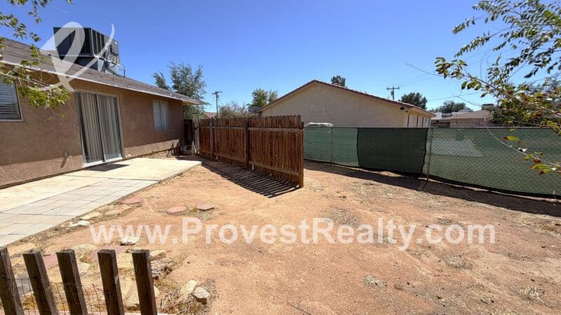 Apple Valley House: 20236 Pawhuska Rd