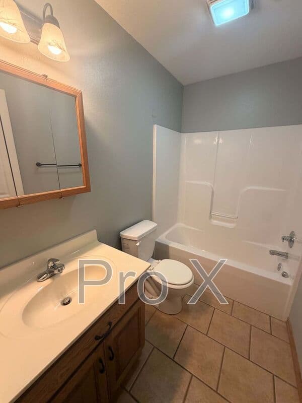 Joplin House: 10986 Afton Ln A&B