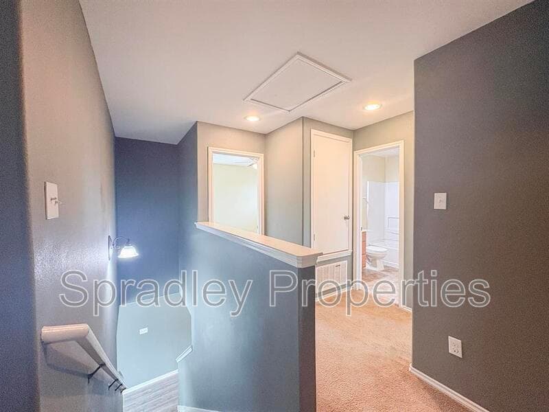 Temple House: 1047 Tumbleweed Trl