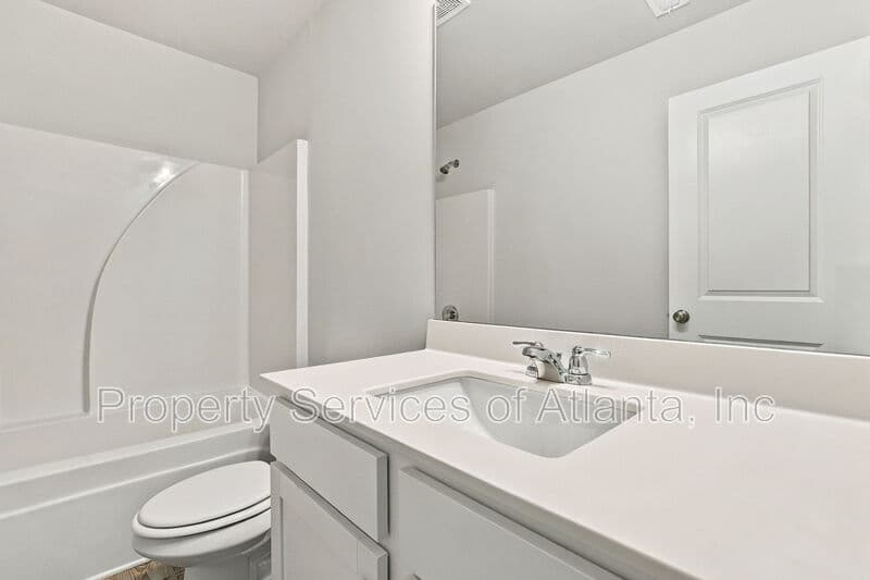 Flowery Branch House: 5313 Melbourne Ln