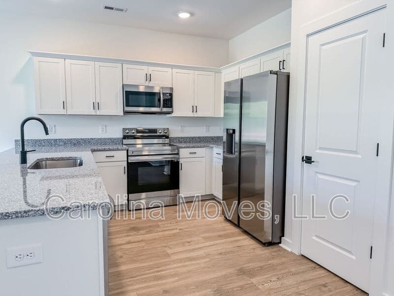 Spartanburg Townhome: 1431 Darrowby Way