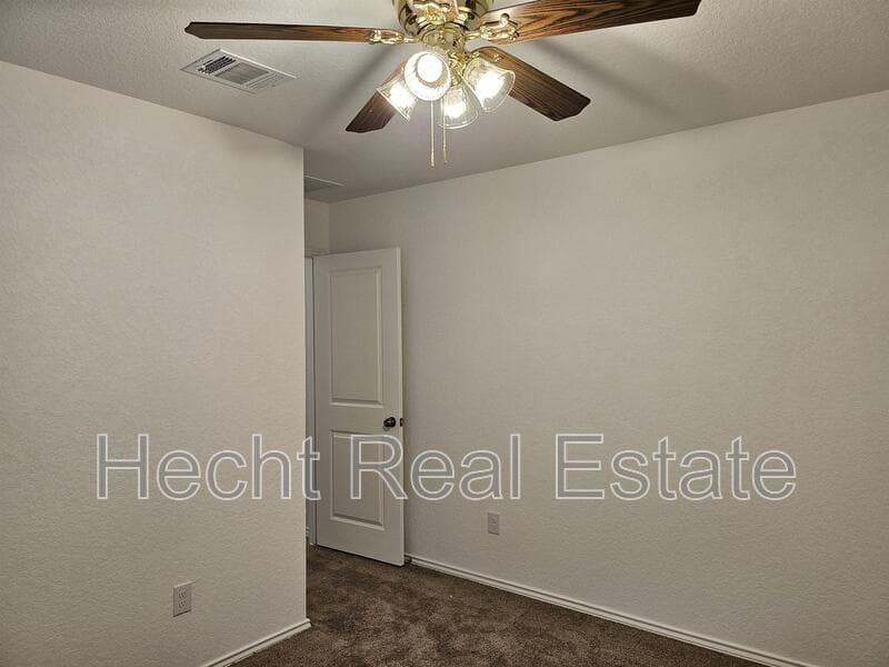 Seguin House: 5911 Coahulia Ridge