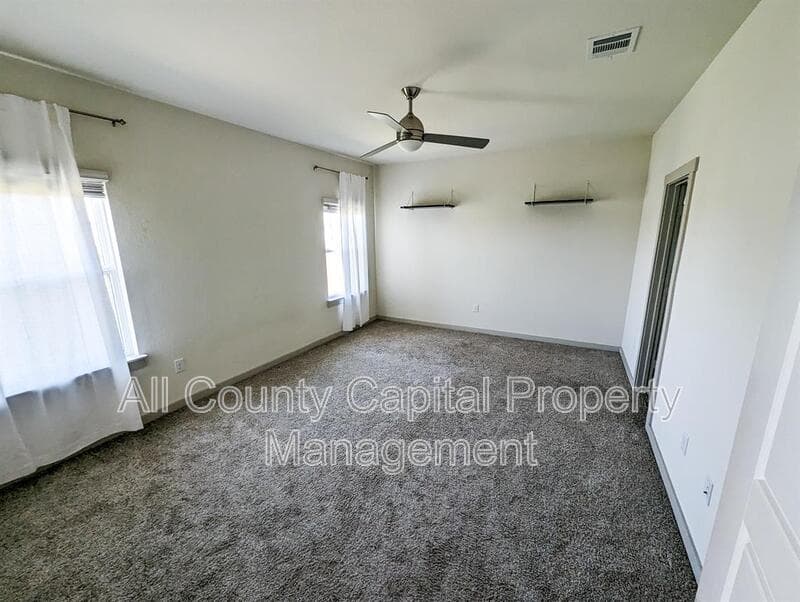 Austin House: 8204 City Top Blvd