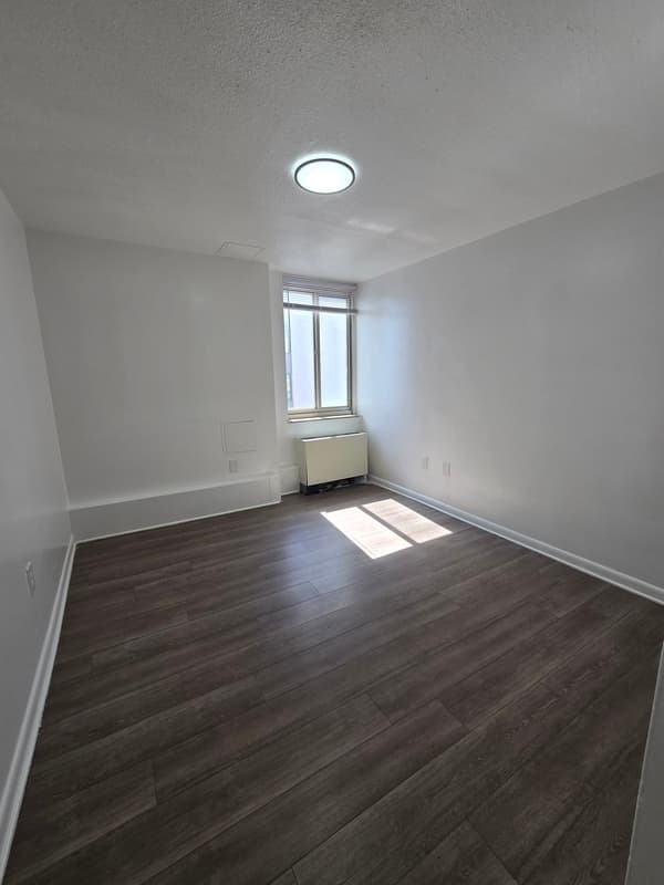 Richmond Condo: 311 W Franklin St