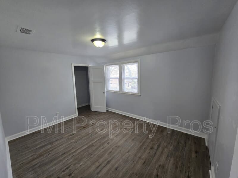 Milwaukee Condo: 3897 North 5th Street