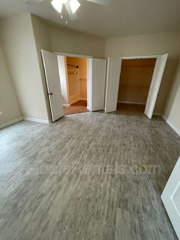 Jacksonville Condo: 8290 Gate Parkway