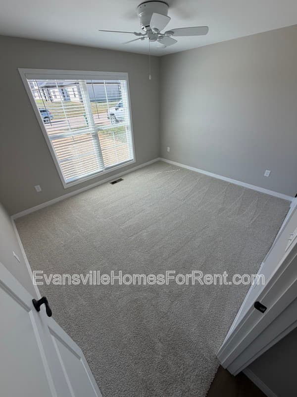 Evansville House: 12827 Halle Drive