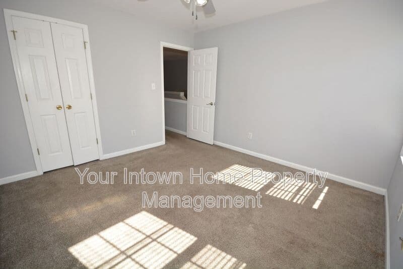 Rex House: 6697 Sunset Ct