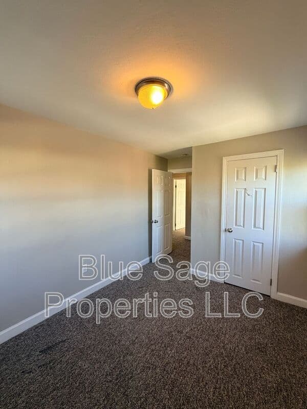 Ridley Park Townhome: 600 Michell St