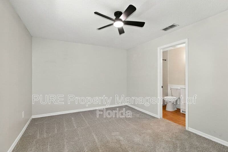 Ocala House: 53 Pecan Run Dr