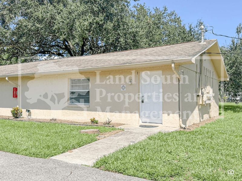 Auburndale House: 1222 Taylor Street