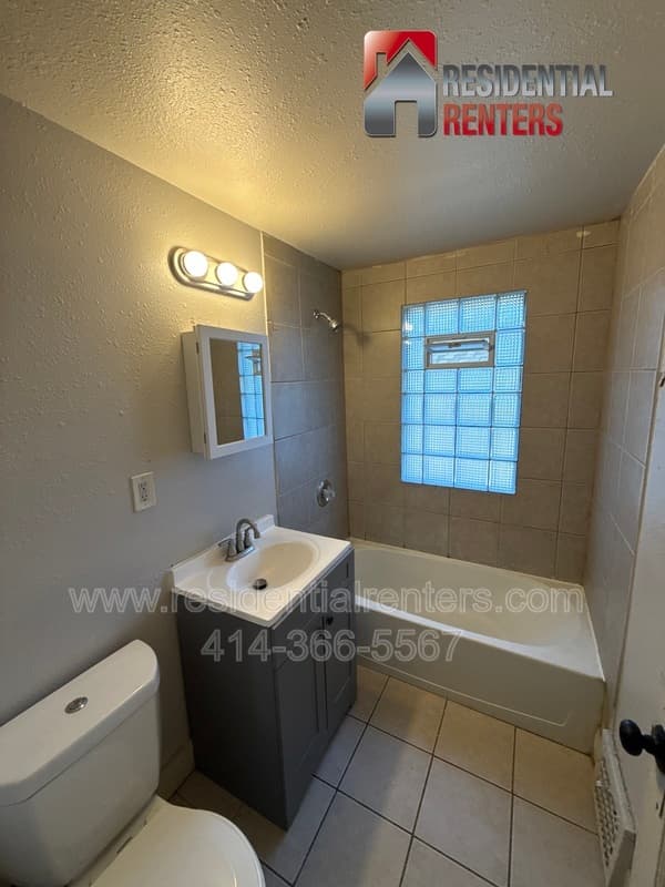 Milwaukee Condo: 2747 N 49th Street