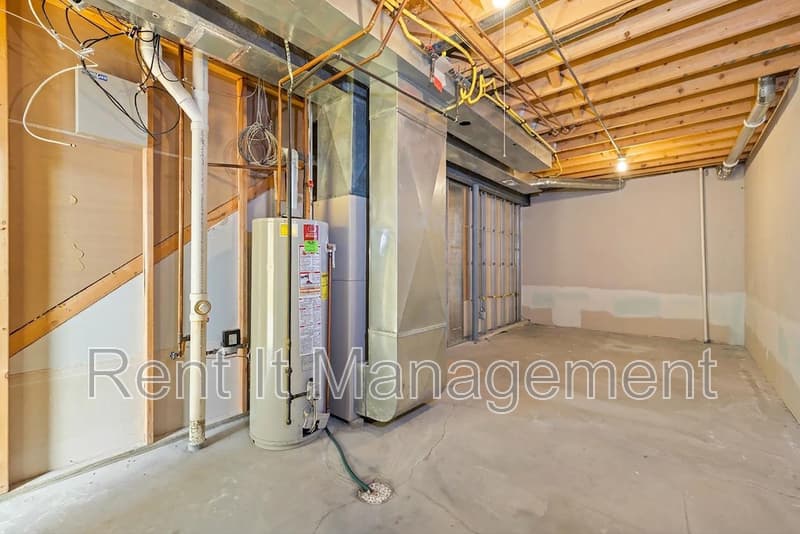 Omaha House: 5820 S. 157th St