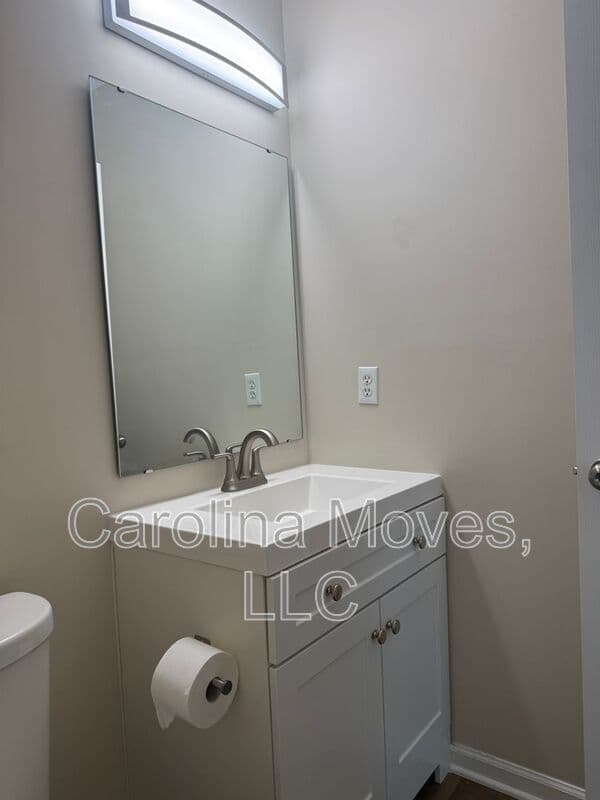 Simpsonville House: 210 Morell Dr.