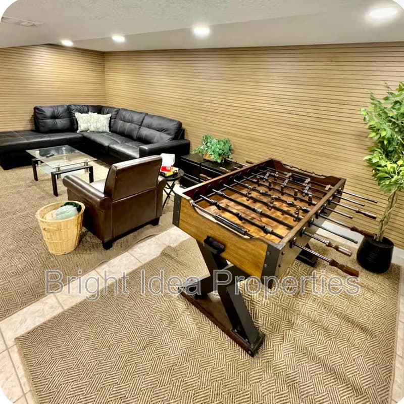 Saint Paul House: 896 Hadley Lane North