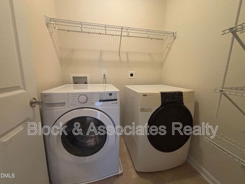 Wake Forest House: 1429 Kirkwood Hill Way