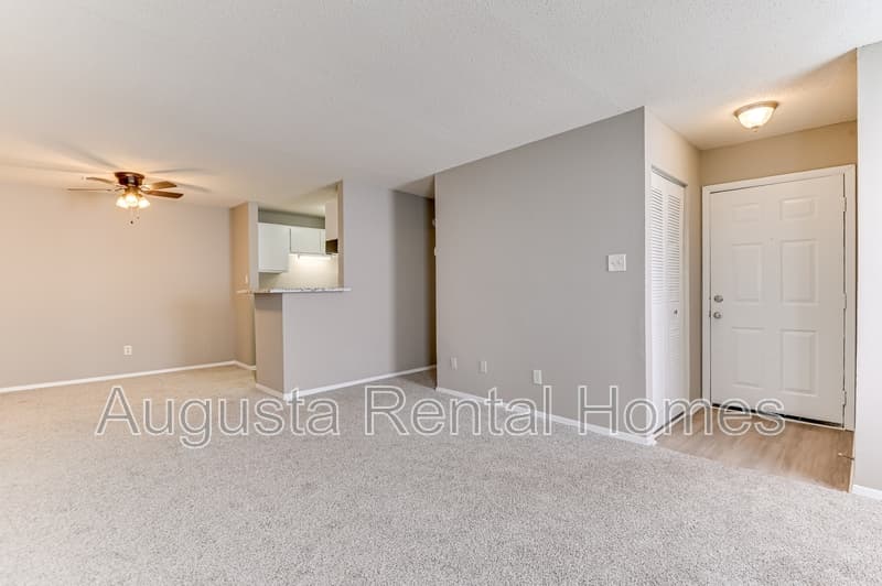 Augusta Condo: 2515 Center West Parkway - 3N