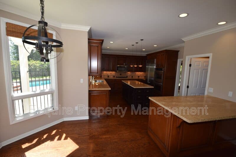 LAKE SHERWOOD House: 1674 BUSHGROVE CT