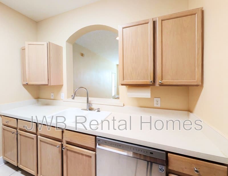 Jacksonville Condo: 10550 Baymeadows Rd #322