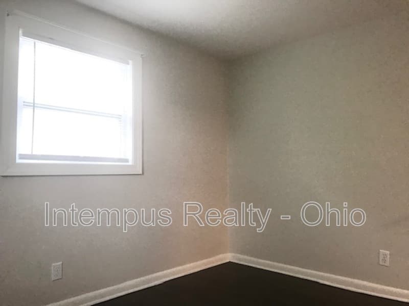 Columbus House: 198 Highfield Dr