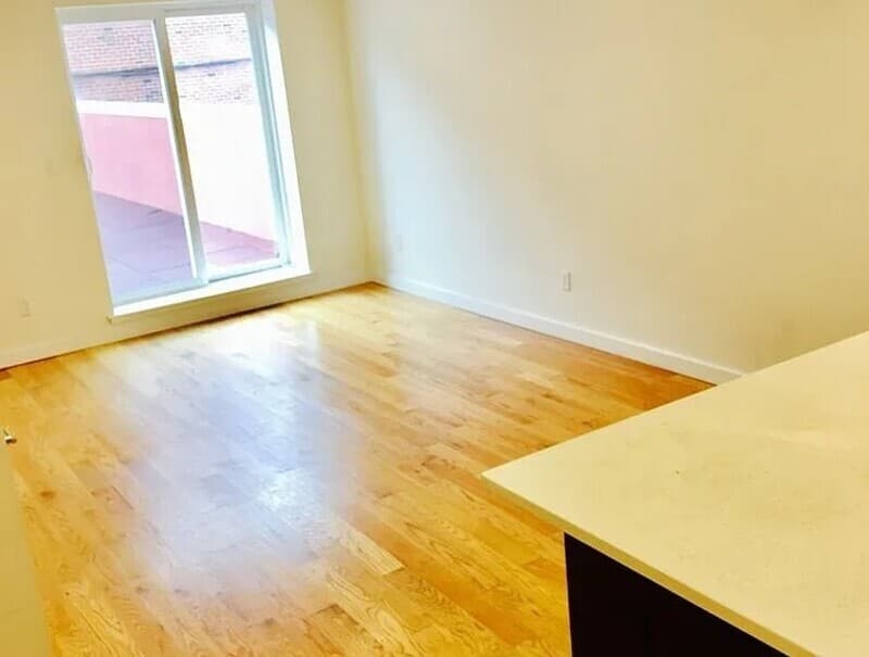 Astoria Condo: 2822 Astoria Blvd
