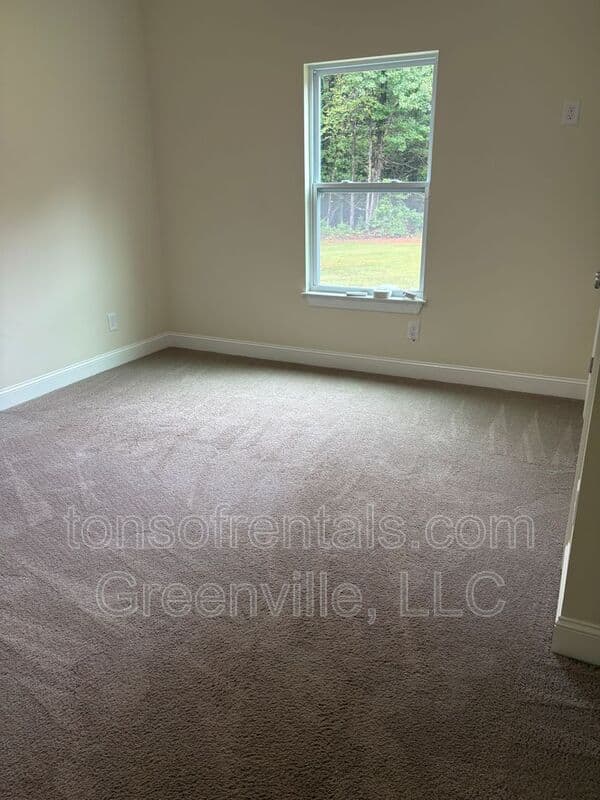 Enoree House: 271 Rocky Ridge Road