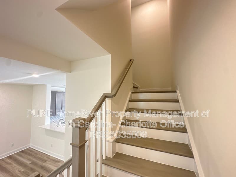 Charlotte House: 2413 Magnolia Blossom Way