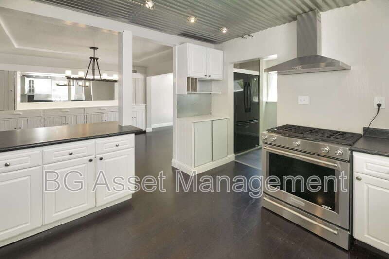 Pinole House: 2359 Prune St
