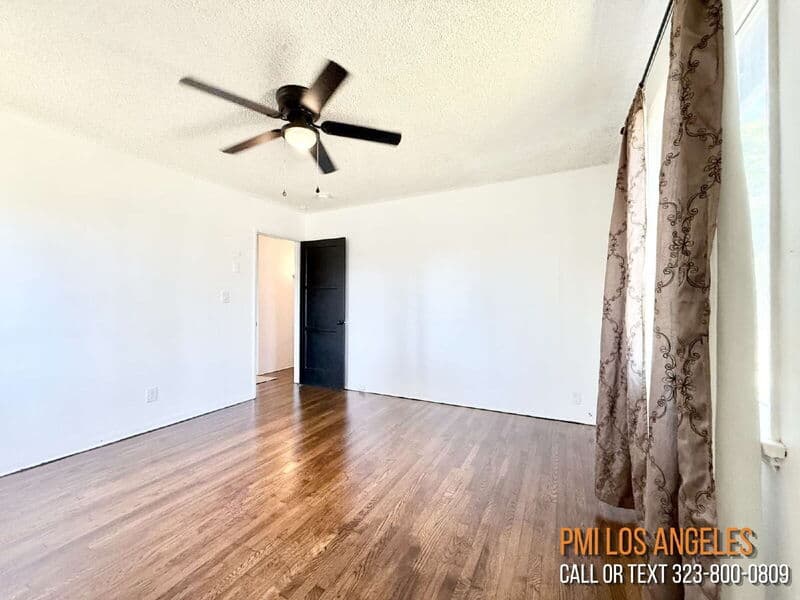 Los Angeles House: 928 East 102nd Street
