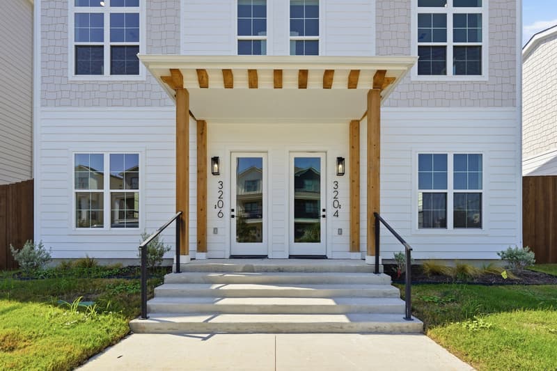 Fort Worth House: 3206 McCart Avenue