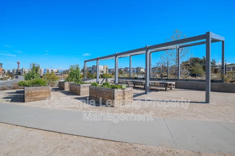 Valencia House: 27233 Red Willow Court