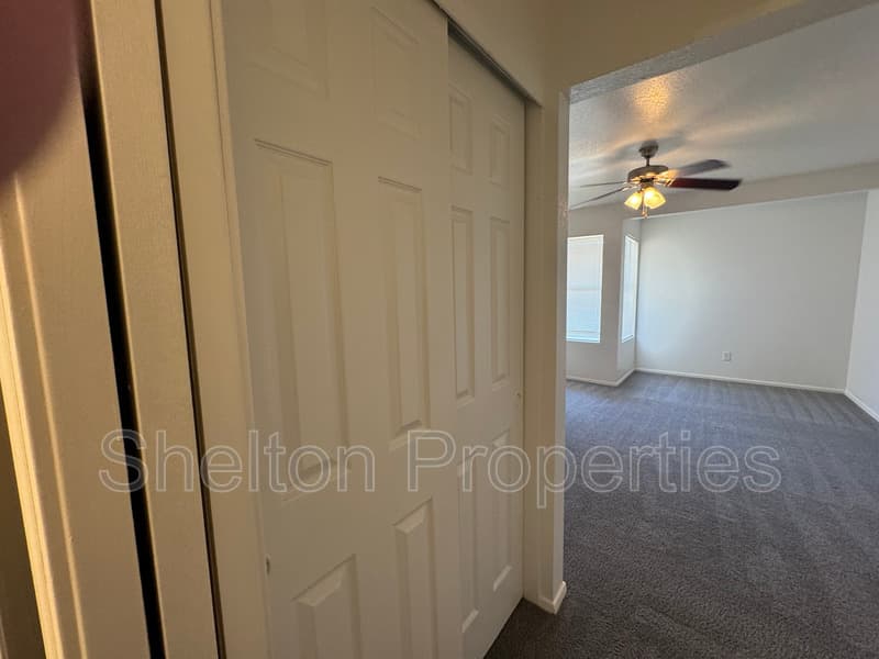 Mesa Condo: 1331 W Baseline Rd, 242