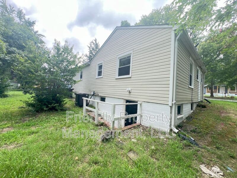 High Point House: 803 Worth St