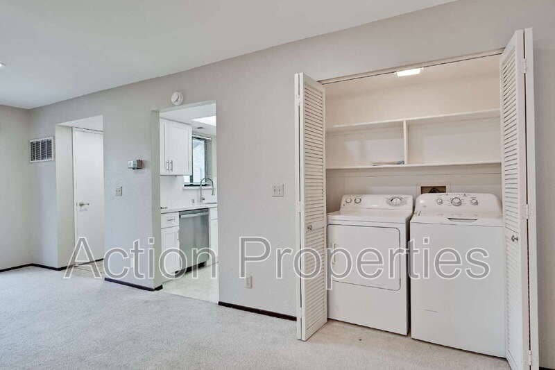 Sunnyvale Condo: 712 San Conrado Terrace