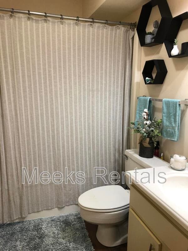 Huntington Condo: 1615 6th Avenue