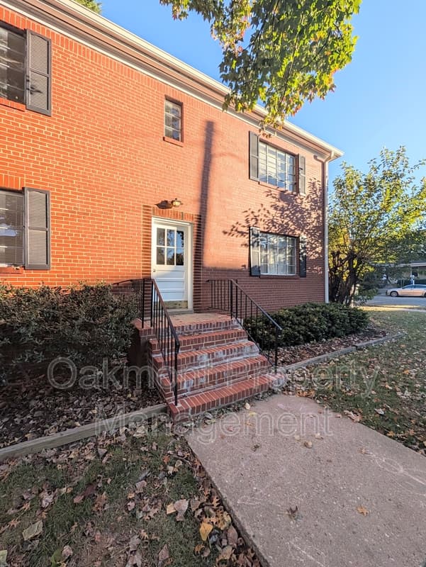 Richmond Condo: 3230 West Grace Street - 2