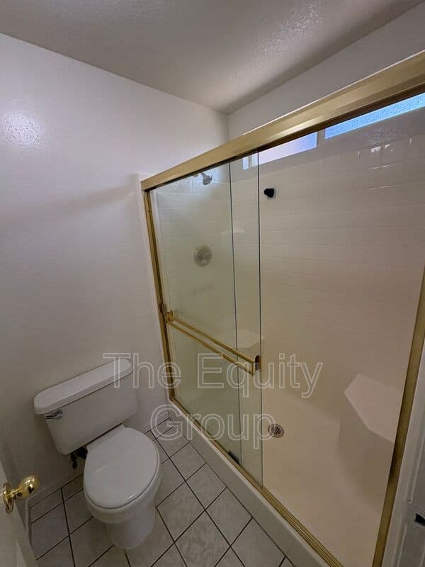 Tulare House: 1257 North Milner Street