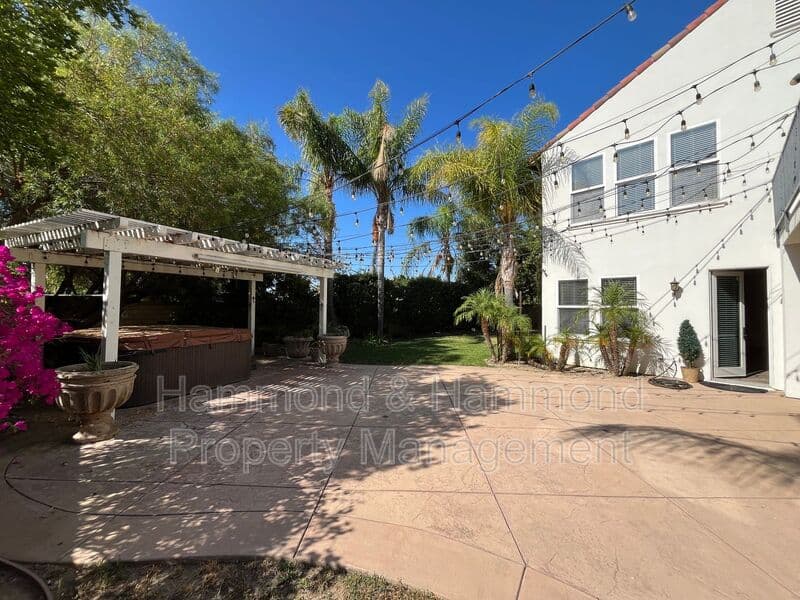 Simi Valley House: 5552 Evening Sky Dr