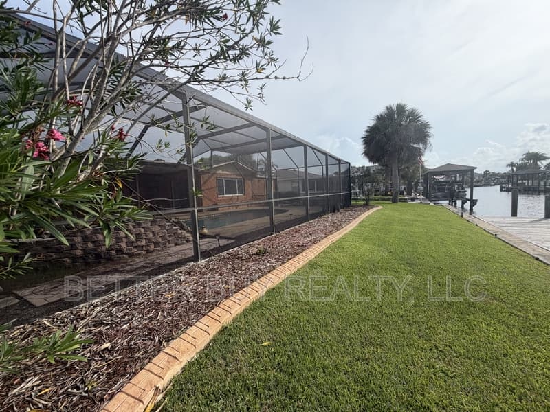 Flagler Beach House: 337 North 10th Street