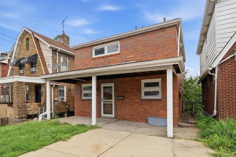 Pittsburgh House: 2046 Pioneer Avenue