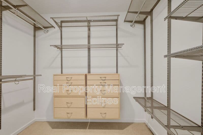 Bellevue Condo: 1188 106th Ave NE