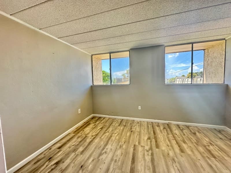 Fort Walton Beach Condo: 300 Miracle Strip Pkwy, 1H
