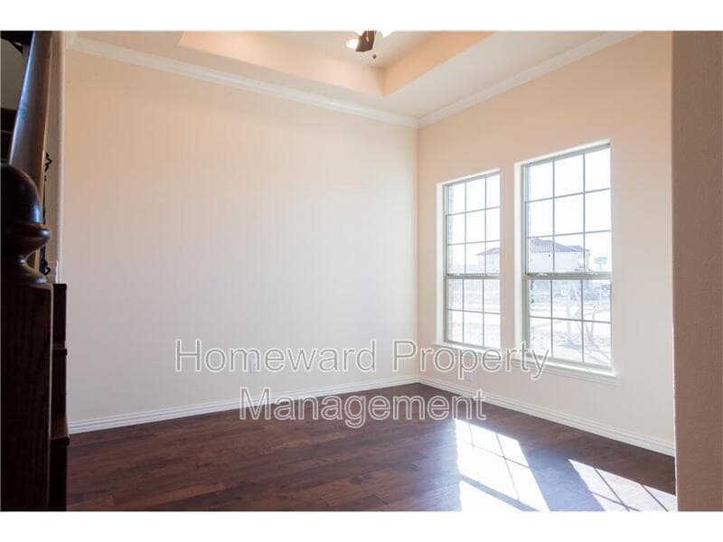 Irving House: 4004 Hanaa Court