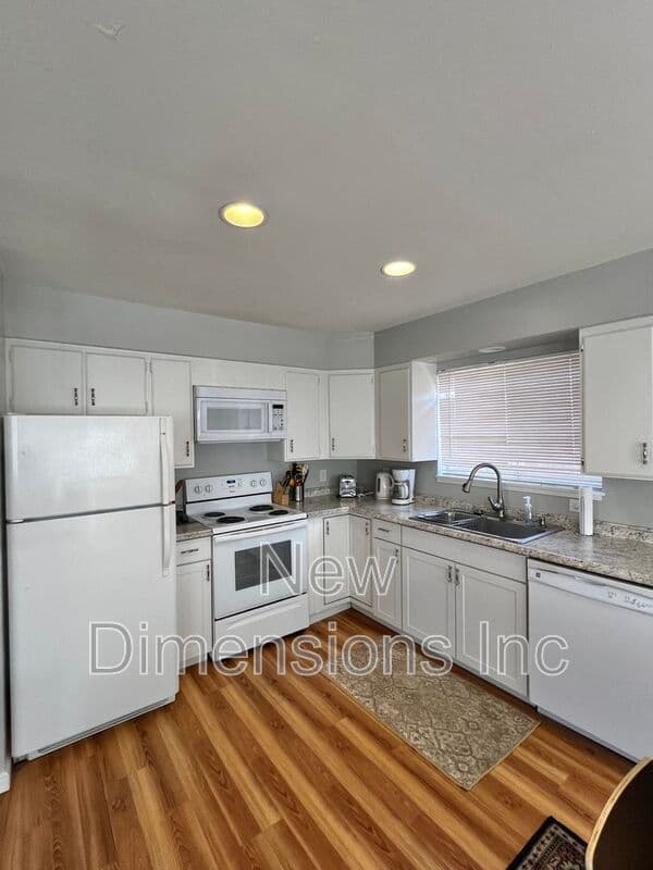 Reno House: 561 Claremont Street