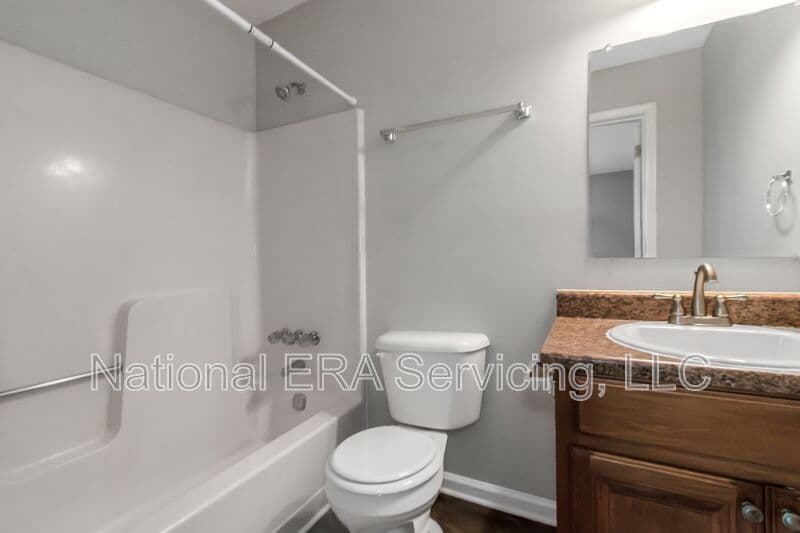 Jonesboro House: 3653 Chestnut Lake Ct.