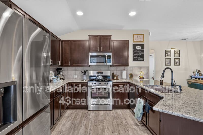 San Antonio House: 15562 Gray Catbird