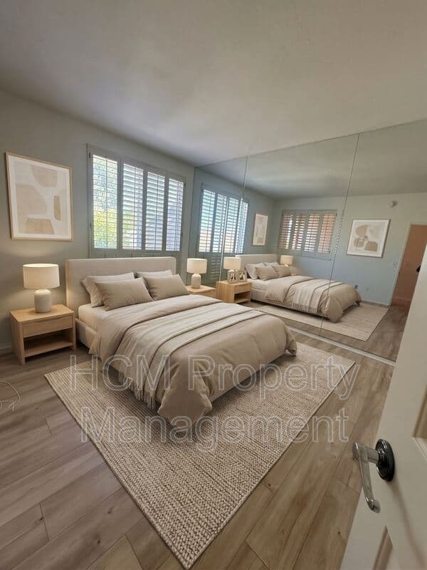 Anaheim House: 7776 E Portofino Ave