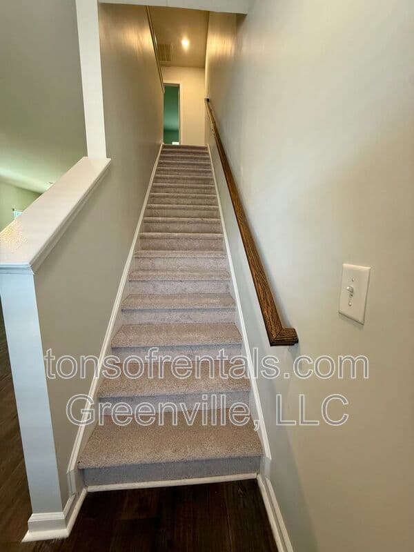Pendleton Townhome: 107 Pendleton Place Way