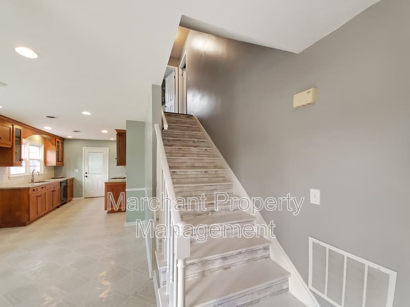 Simpsonville House: 121 Coalmont Court