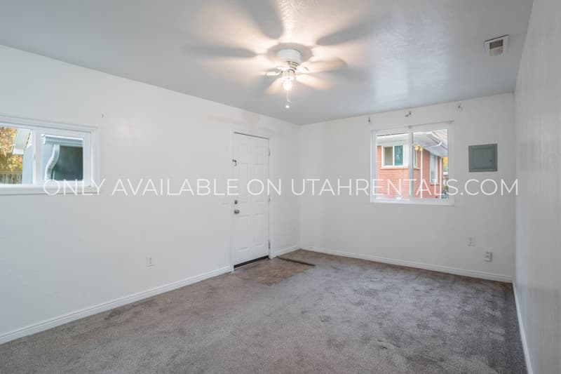 Provo House: 637 N 600 W